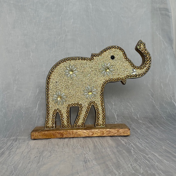 Home Decor Table Top Bead Embellished Wood Figurine Elephant Art Accent - Picture 16 of 16